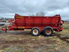 Manure Spreader-Dry/Pull Type For Sale 2017 Meyer SI8720T 