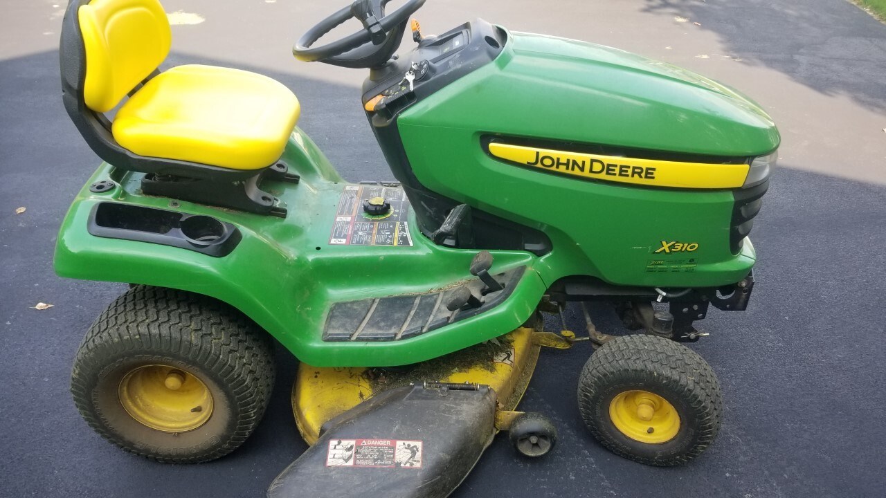 2013 John Deere X310 Lawn Mower For Sale