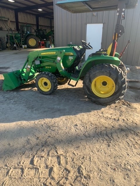 2016 John Deere 3032E Tractor - Compact Utility For Sale