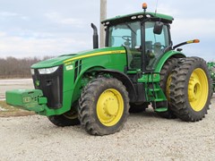 Tractor - Row Crop For Sale 2013 John Deere 8285R , 285 HP