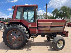 Tractor For Sale 1981 International 3688 , 100 HP