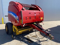 Baler-Round For Sale 2014 New Holland RB560 