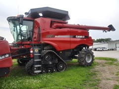 Combine For Sale 2014 Case IH 8230 