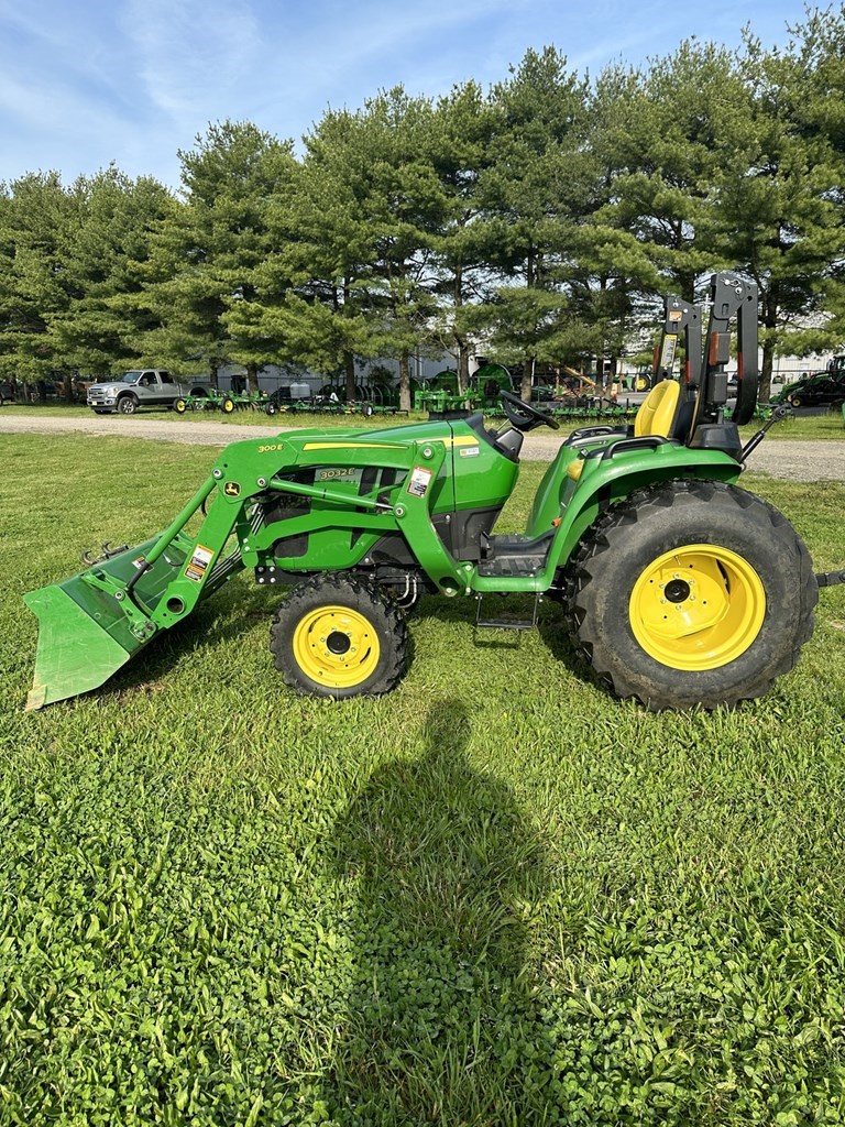 2018 John Deere 3032E Tractor - Compact Utility For Sale