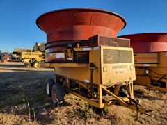 Tub Grinder - Feed/Hay PTO For Sale Haybuster H1100 