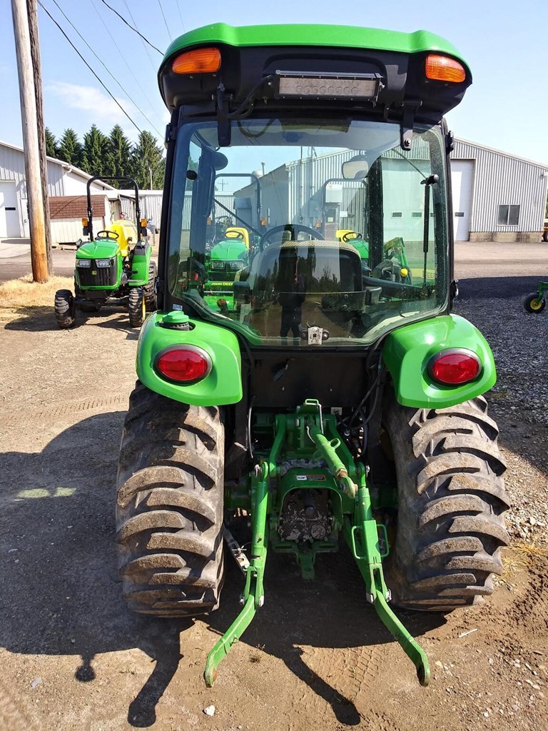 2015 John Deere 3033R Tractor - Compact Utility For Sale