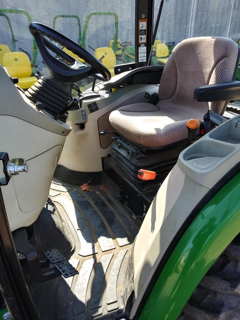 2015 John Deere 3033R Tractor - Compact Utility For Sale