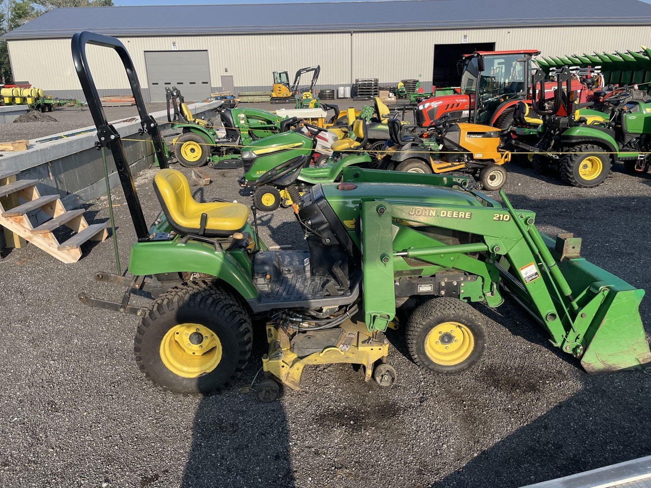2004 John Deere 2210 Tractor - Compact Utility For Sale