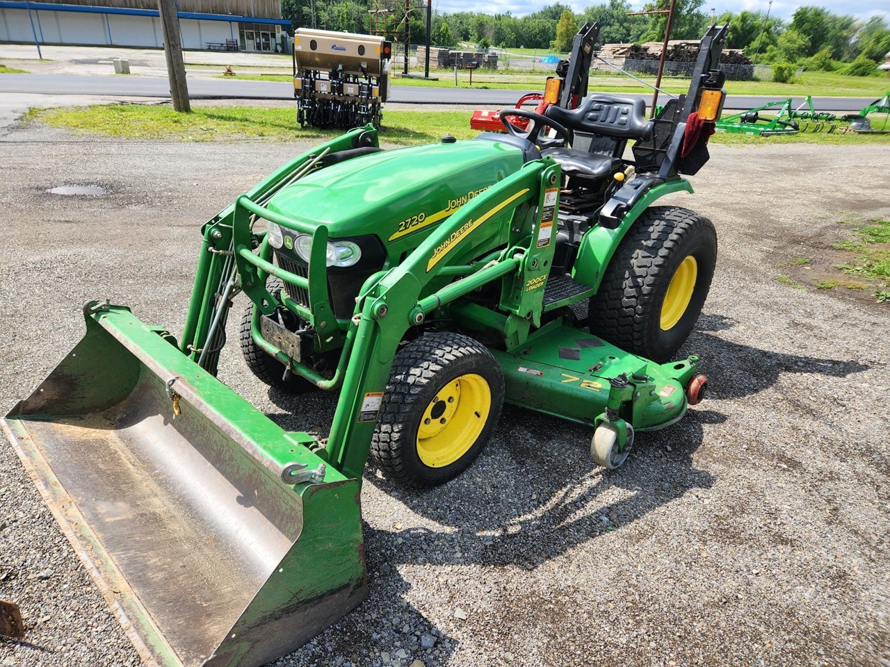 2011 John Deere 2720 CUT Tractor - Compact Utility For Sale