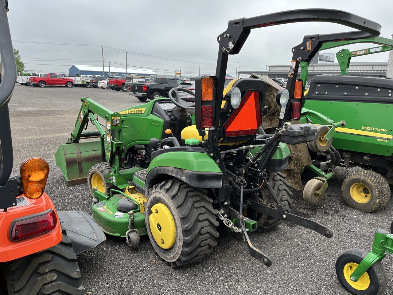 2014 John Deere 1025R Tractor - Compact Utility For Sale