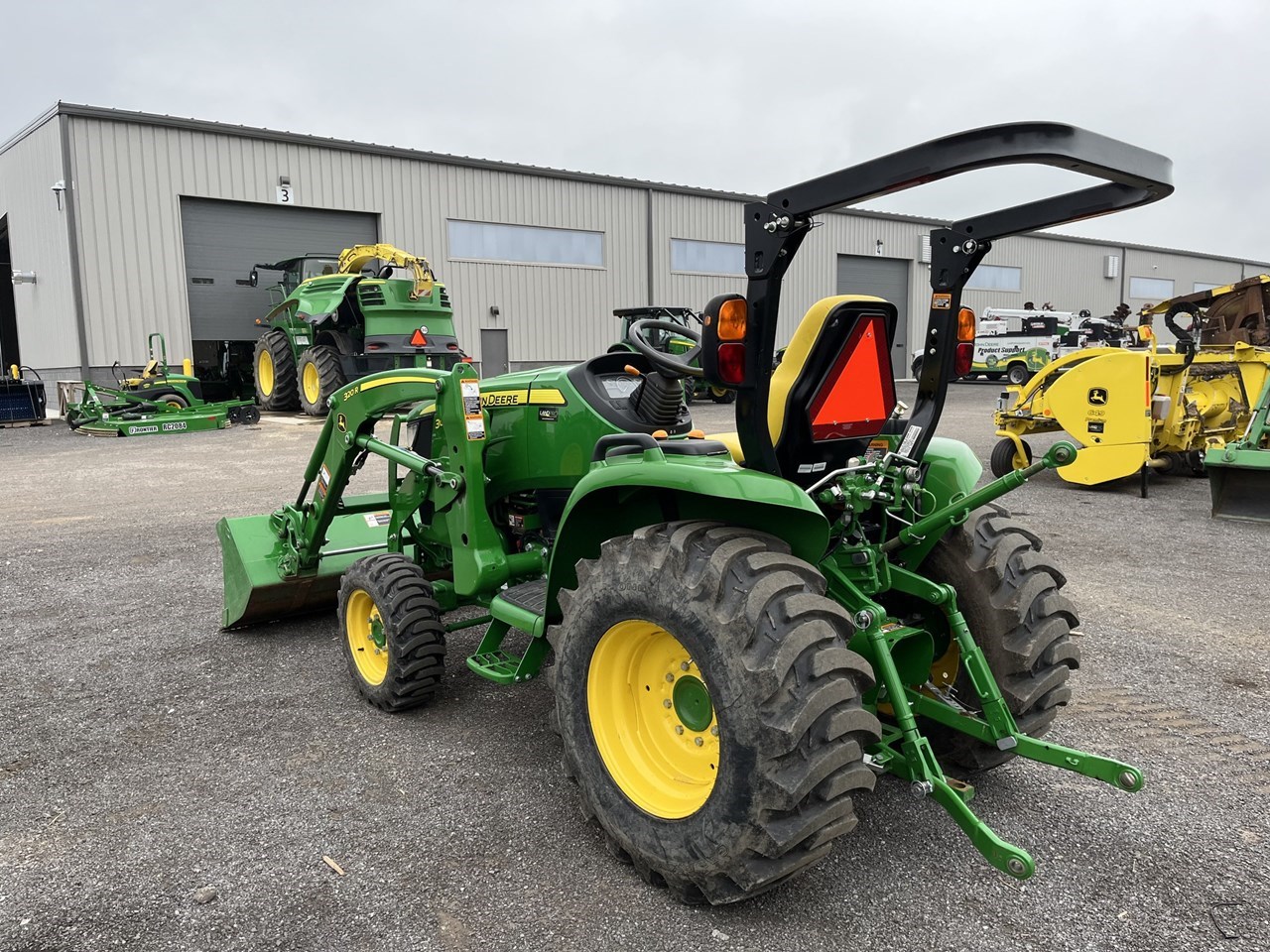 2021 John Deere 3033R Tractor - Compact Utility For Sale