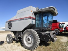 Combine For Sale 1998 Agco Gleaner R62 , 260 HP