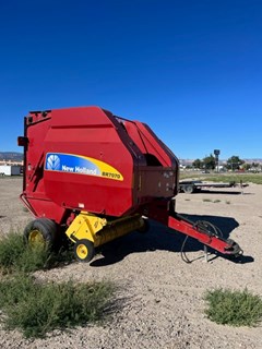 Baler-Round For Sale 2009 New Holland BR7070 