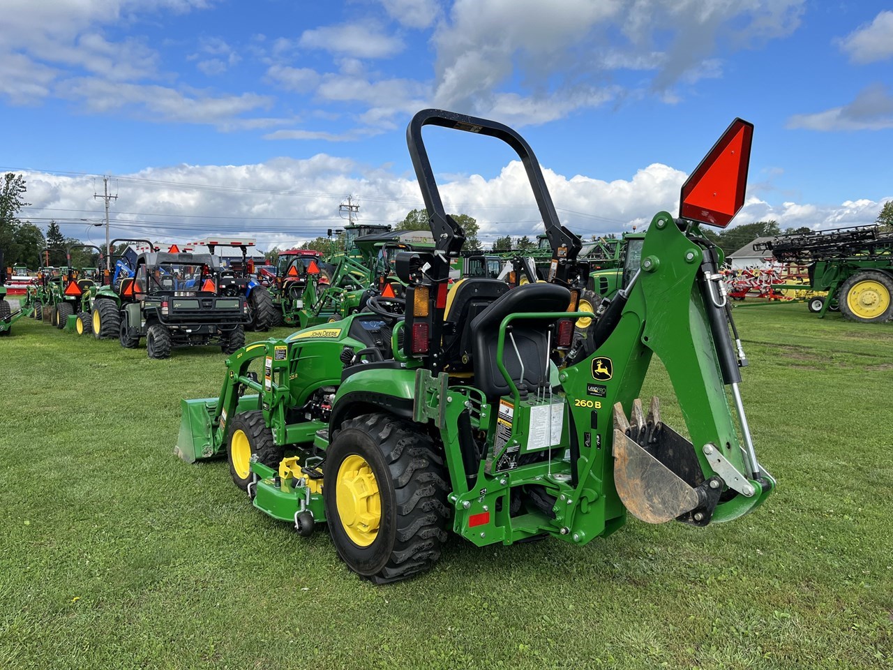 2021 John Deere 2025R Tractor - Compact Utility For Sale