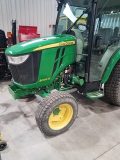 Tractor - Compact Utility For Sale 2015 John Deere 3039R 