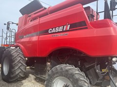 Combine For Sale 2011 Case IH 7120 