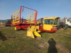 Bale Wagon-Self Propelled For Sale 1985 New Holland 1069 