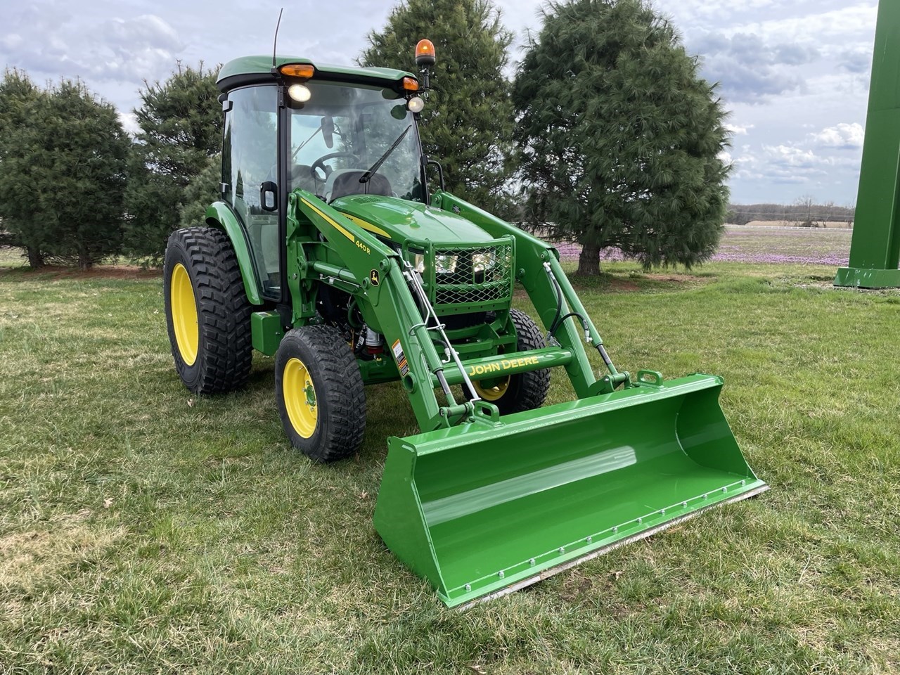 2022 John Deere 4066R Tractor - Compact Utility For Sale