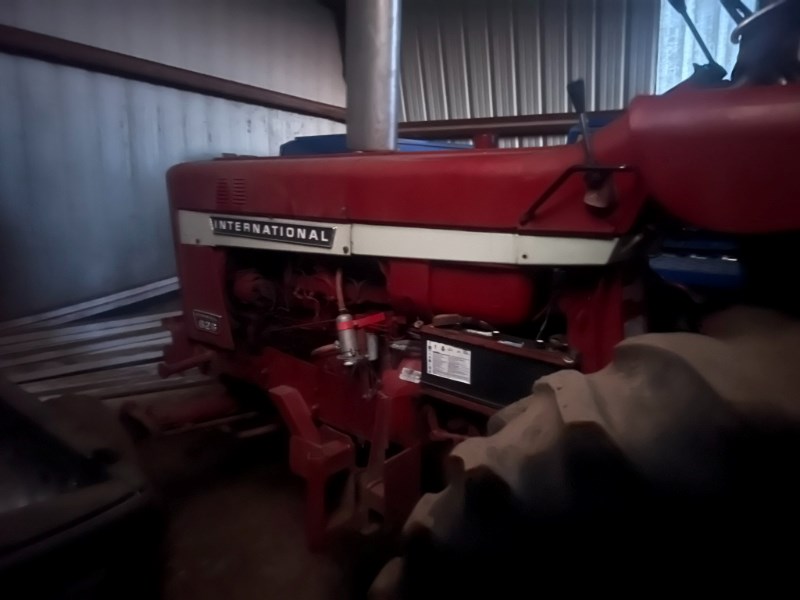 1970 International 826 Tractor For Sale