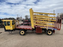 Bale Wagon-Self Propelled For Sale 2007 New Holland H9870 