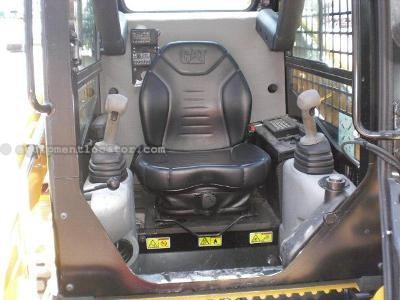2011 Caterpillar 252B3 Image 6