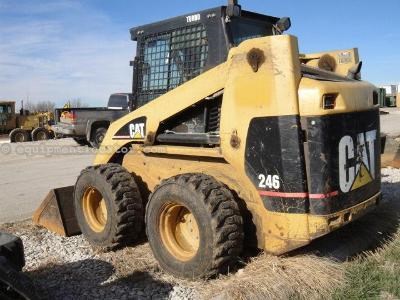 2002 Caterpillar 246 Image 4