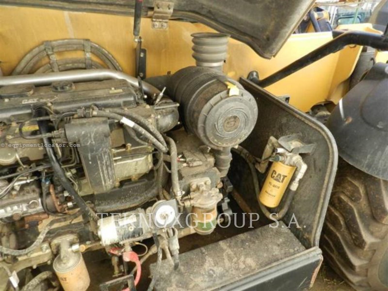 2011 Caterpillar TH514 Image 10