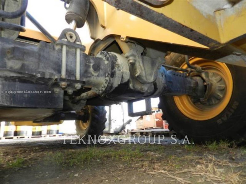 2011 Caterpillar TH514 Image 18