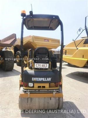 2011 Caterpillar CB24 Image 3