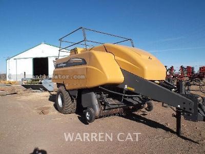 2011 Agco LB34B Image 3