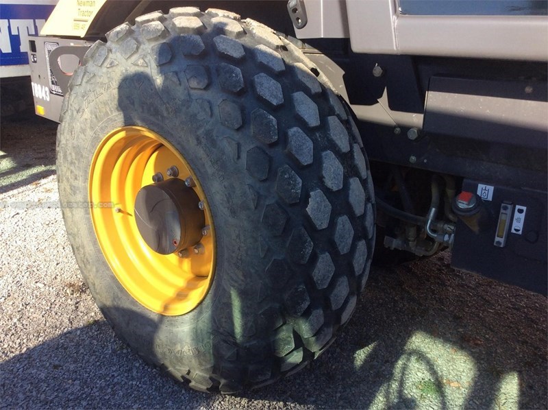 2013 Volvo SD115D Image 9