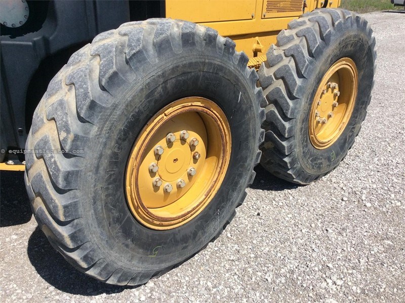 2011 Caterpillar 12M VHP Image 10