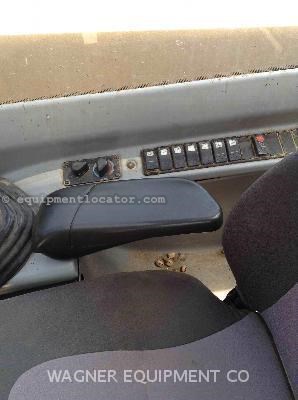 2005 Caterpillar TH330B Image 6