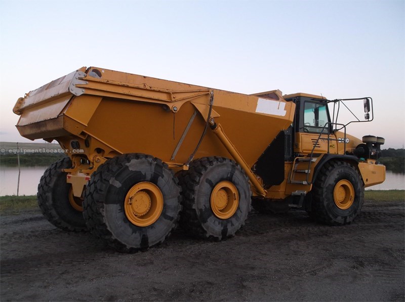 2015 Bell B40D Image 4