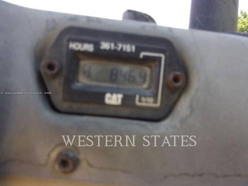 2012 Caterpillar CB54 Image 10