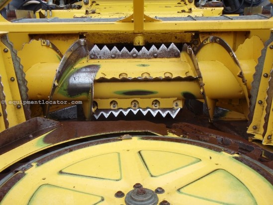 2006 New Holland RI450V 6 ROW MAIZE HEADER Image 7