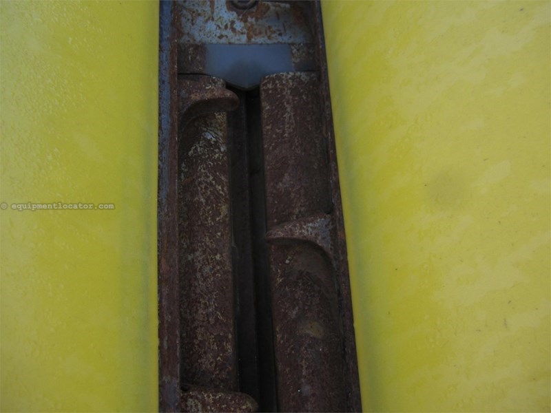 2006 New Holland 98C Image 3