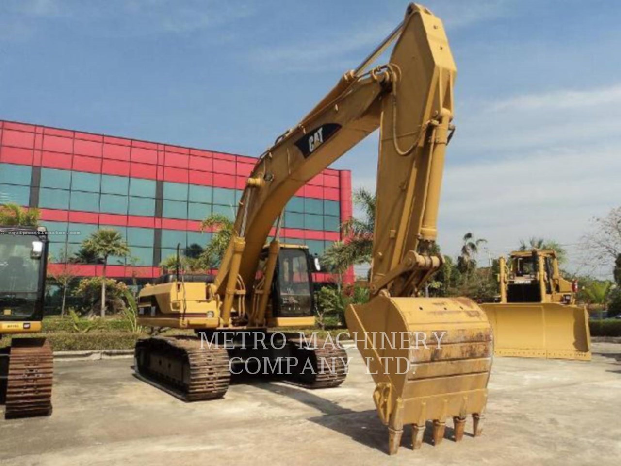 1998 Caterpillar 330B Image 2