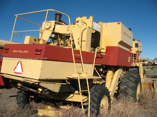 1991 New Holland TR96 Image 3