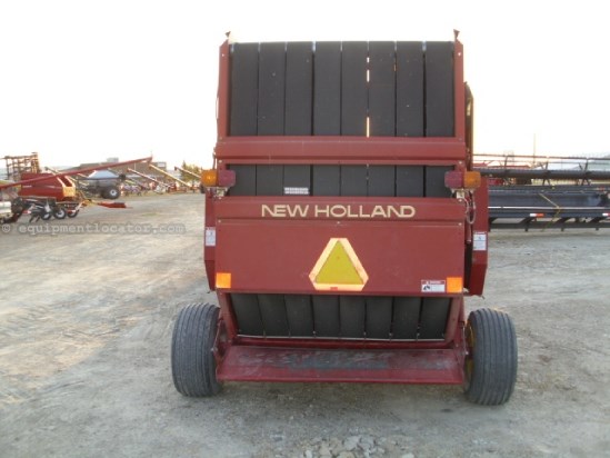 1998 New Holland 644 Image 2