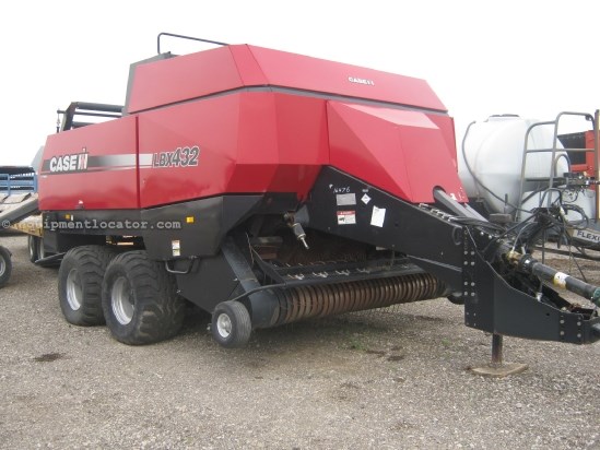 2008 Case LBX432 Image 2