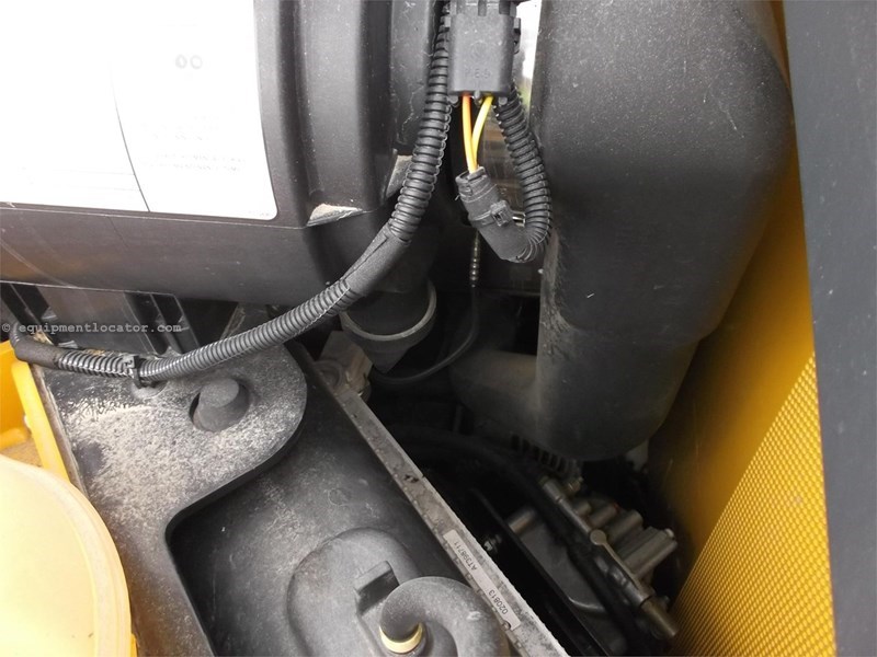 2014 John Deere 326E Image 10