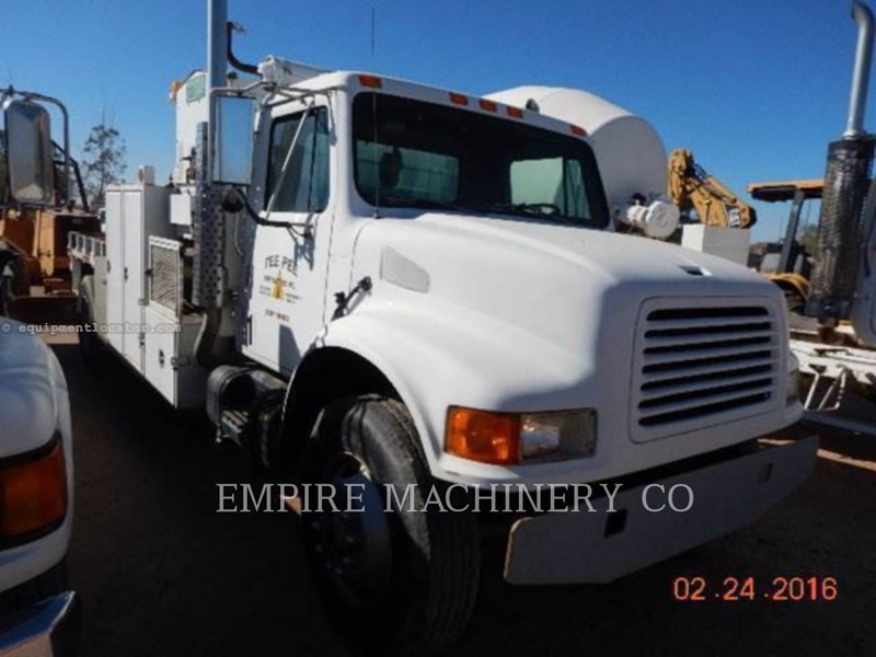 1985 International 1954 Image 4