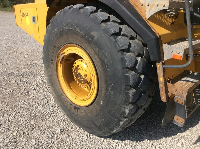 2012 John Deere 300D Image 10