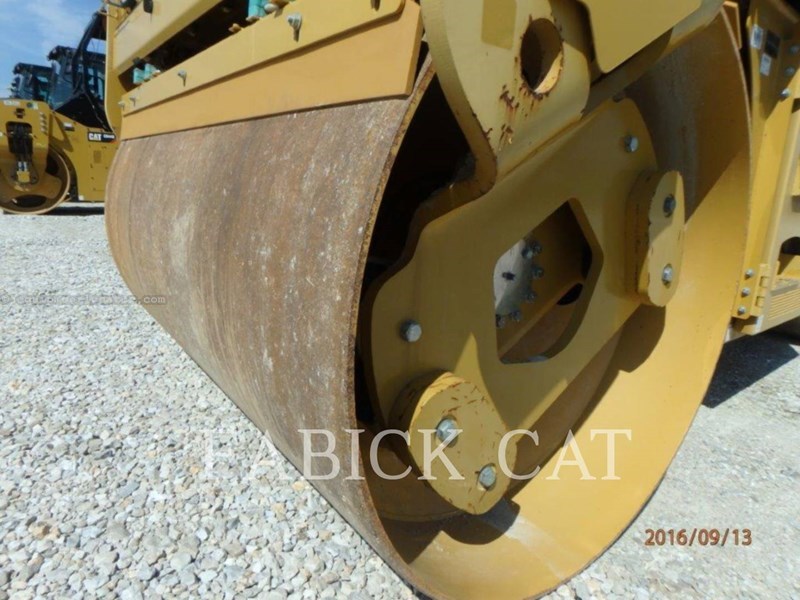 2010 Caterpillar CD54 Image 10