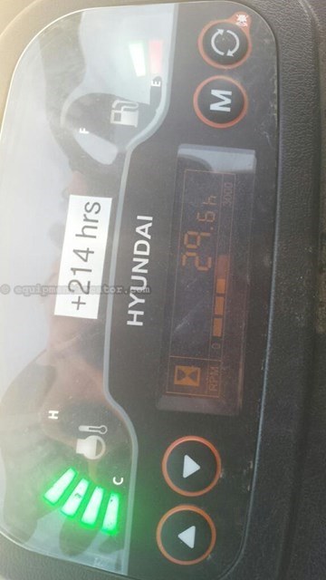 2015 Hyundai ROBEX 17Z-9A Image 10