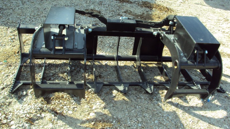 Lucas 7' twin cyl. Grapple with skid steer quick connect Image 1