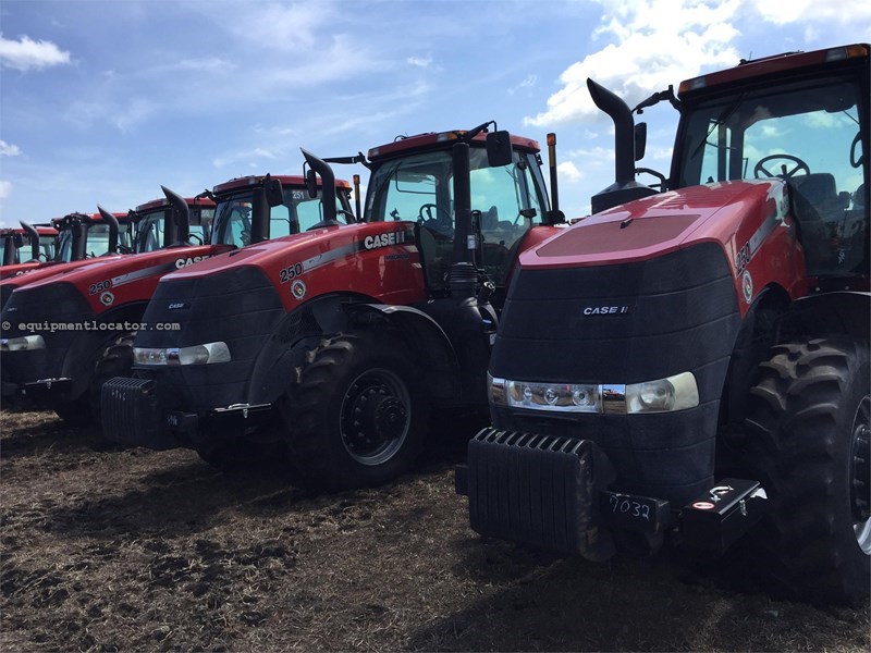 2014 Case IH MAGNUM 250 Image 10