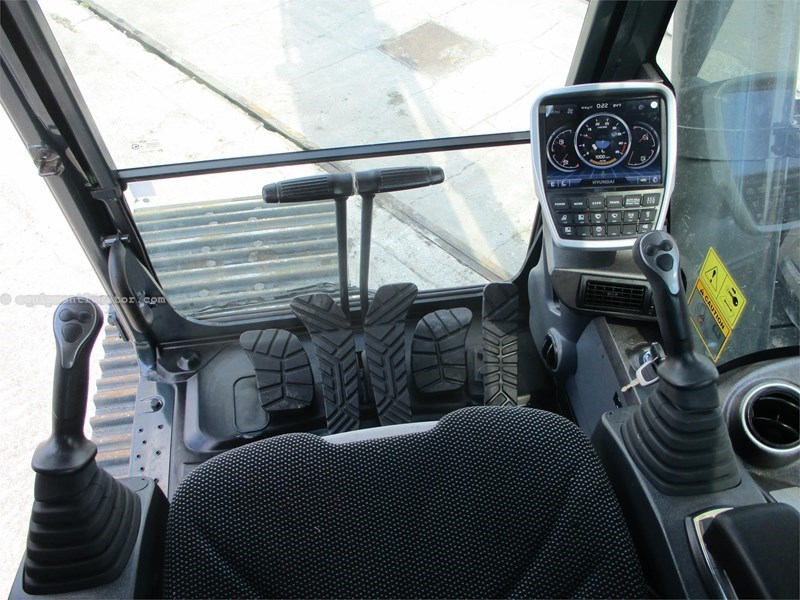 2016 Hyundai HX480L Image 10