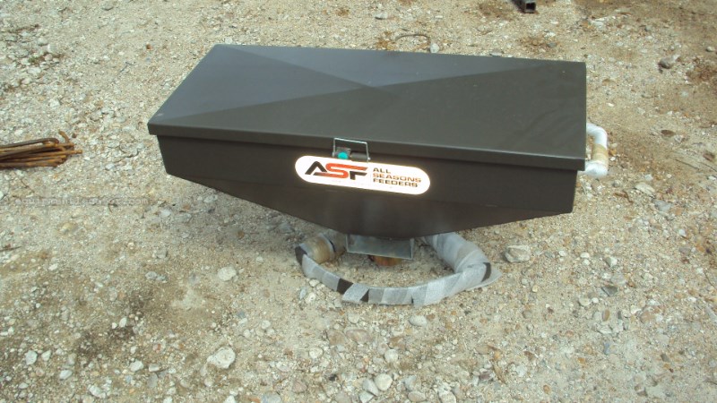 Other New hercules 100lbs. 12v road feeder Image 1